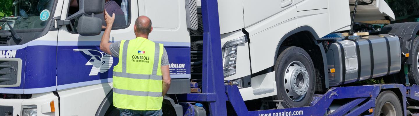 Contrôle de sécurité routière des poids lourds